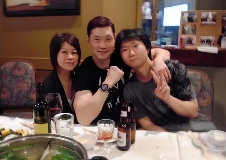 拳王周比利简介（周比利个人资料介绍）