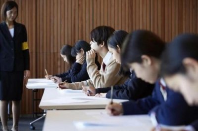 ​湖北钟祥高考集体作弊(湖北钟祥高考点围堵监考老师事件)