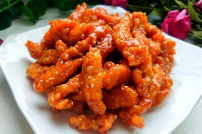 ​鸡胸肉怎样做好吃又简单(最简单的炒鸡胸肉做法)