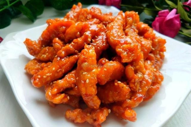 鸡胸肉怎样做好吃又简单(最简单的炒鸡胸肉做法)  第1张