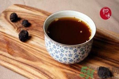​酸梅膏加多少水好？酸梅膏用热水还是冷水冲？