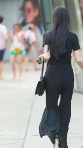 ​20岁的男生成熟吗?(你离我太远了)