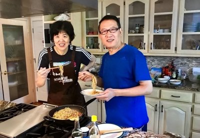 ​郎平现任老公啥来头？大她9岁，北大教授考古专家，互为对方偶像
