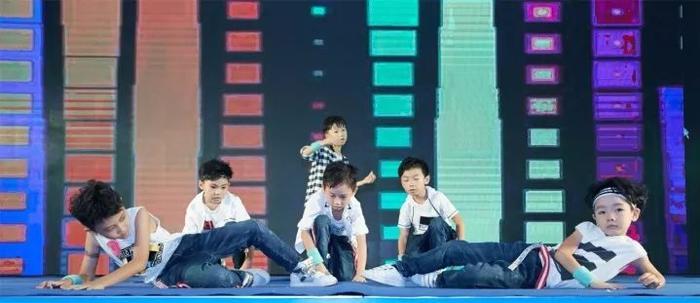 六一，儿童舞台表演妆怎么化？