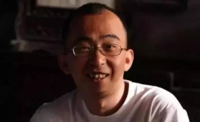 最丑男演员巨兴茂和他的老婆（身高1.6米还长相奇特）(22)