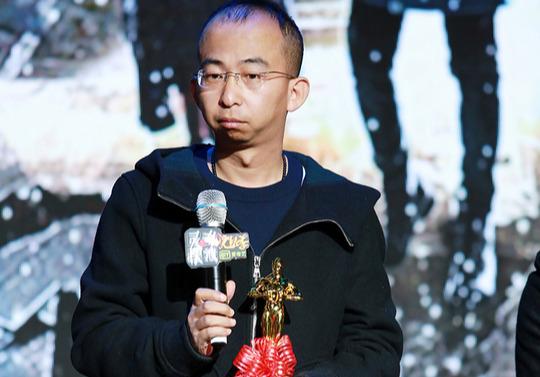 最丑男演员巨兴茂和他的老婆（身高1.6米还长相奇特）(21)