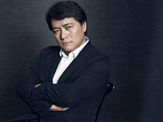 最丑男演员巨兴茂和他的老婆（身高1.6米还长相奇特）(19)