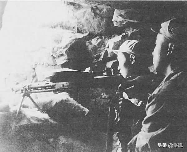 中越战争五一七高地战斗纪实（一场无名高地争夺战历时4天3夜）(9)