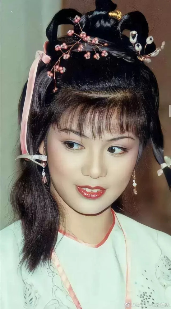 “俏黄蓉”翁美玲为什么要死？为情所困是事实但法医的细节令人深思