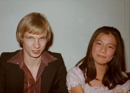 “俏黄蓉”翁美玲为什么要死？为情所困是事实但法医的细节令人深思