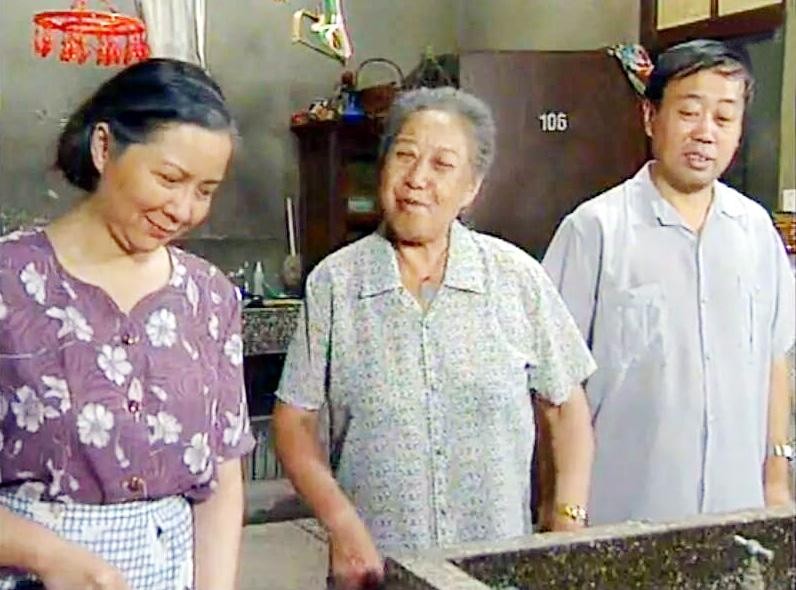 蔡明老公丁秋星（蔡明年轻时丈夫包容中年时儿子宠）