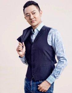 ​印小天妻子单身带着儿子（印小天与哈林娜离婚5年）
