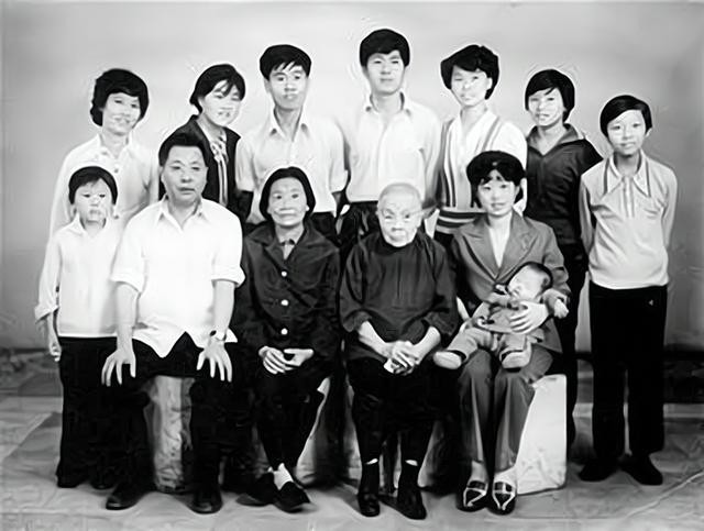 周继红老公是谁（周继红辉煌背后的愧疚与泪水）