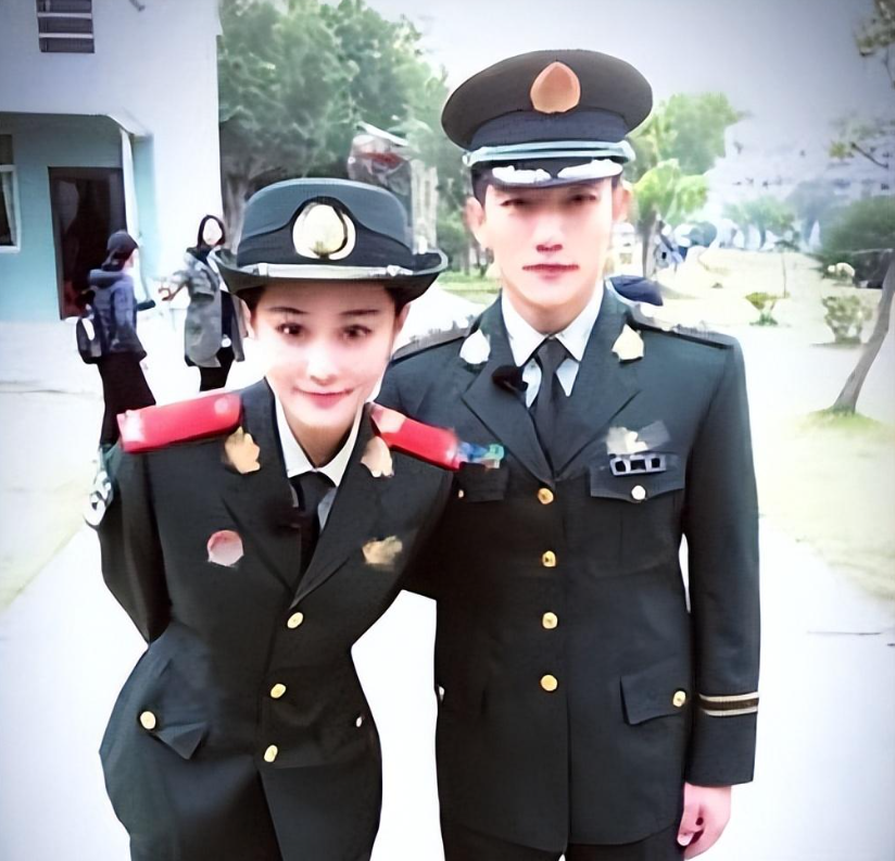 事实证明！张馨予嫁给军人老公何捷，活成了很多人羡慕的样子！
