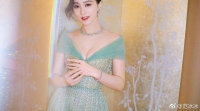 ​范冰冰又美出新高度！催婚团好奇啥时和李晨结婚呢？好期待呀❤️
