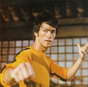 ​拳王泰森谈李小龙：“若拳击没有规则，我能把他打死！”