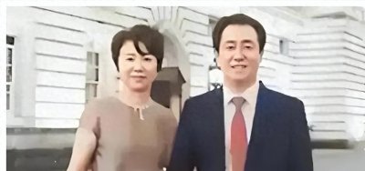 ​许家印的老婆丁玉梅最终出手！新消息，丁玉梅在加拿大聘请律师