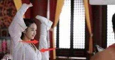 一字马哪家强? 看谁的标准呢? 赵丽颖的看起来有点假