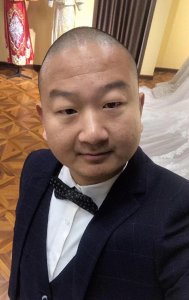 ​组图：网红giao哥结婚 朋友圈晒婚纱照新娘侧脸曝光
