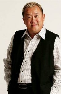 ​曾志伟两任老婆王美华与宋丽华，为什么都未让曾志伟收起玩心？