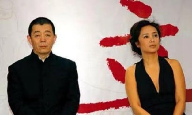 蒋雯丽屡遭丈夫顾长卫背叛（不离婚才是对他最大的报复）