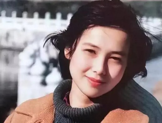 蒋雯丽屡遭丈夫顾长卫背叛（不离婚才是对他最大的报复）