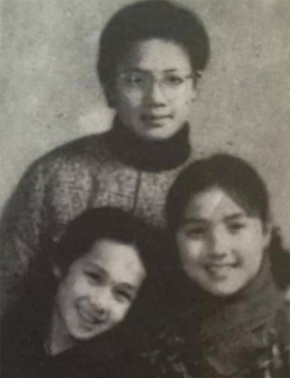 蒋雯丽屡遭丈夫顾长卫背叛（不离婚才是对他最大的报复）