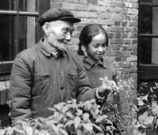 蒋雯丽屡遭丈夫顾长卫背叛（不离婚才是对他最大的报复）