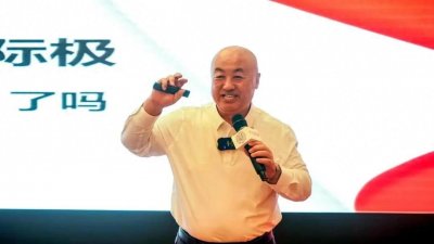 ​痴心不改—执着的6份报告感动上帝