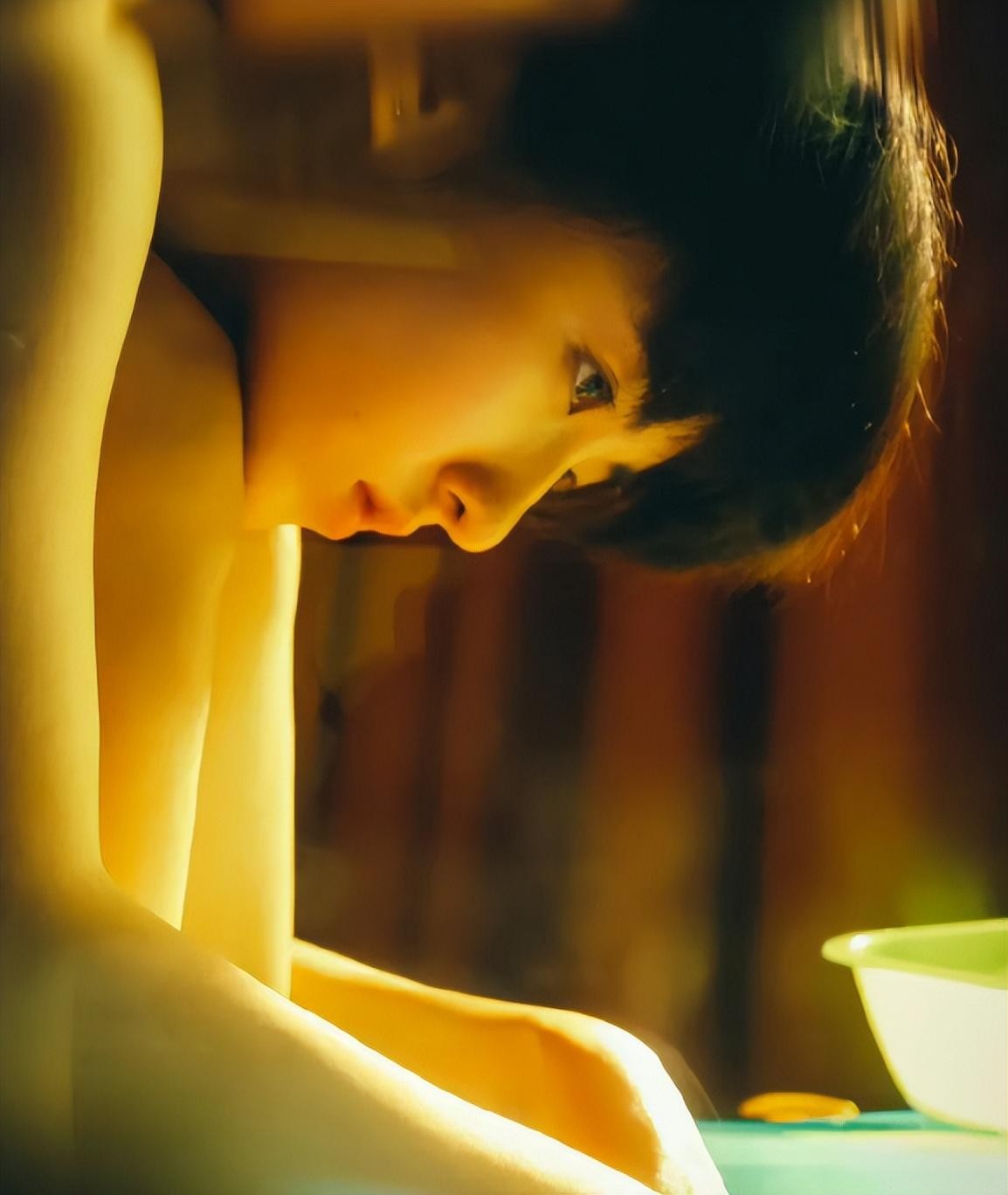 贾玲个人资料简介及 事实证明，41岁的她，早已走向另一条路