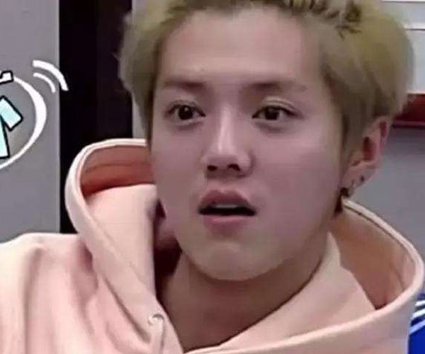 蔡徐坤素颜照 有网友恶搞他的丑图