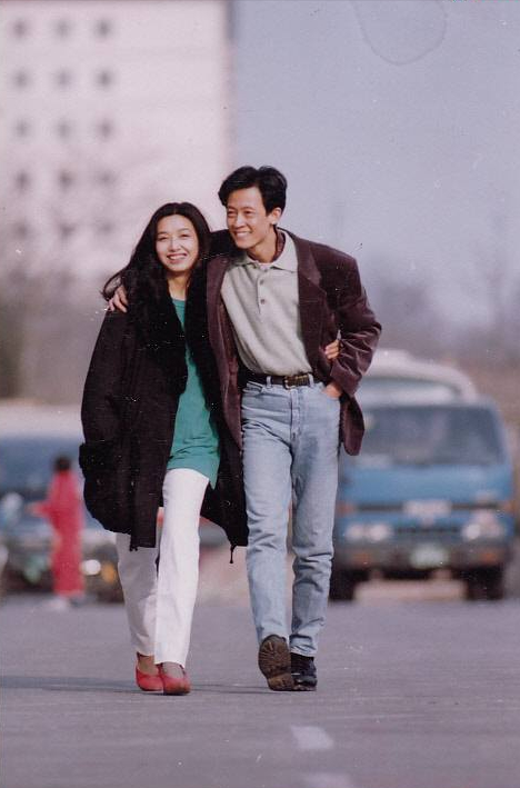 王志文的个人资料简介 回顾王志文30年精彩作品，是谁的青春流逝？