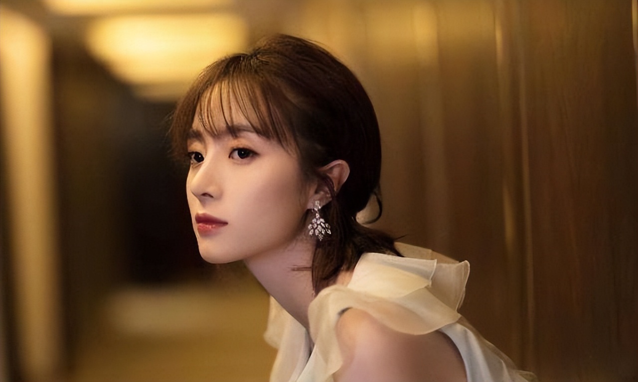 曾因作妖惹怒俞灏明，劈腿张铭恩，胡冰卿为什么被称为绿茶公主？