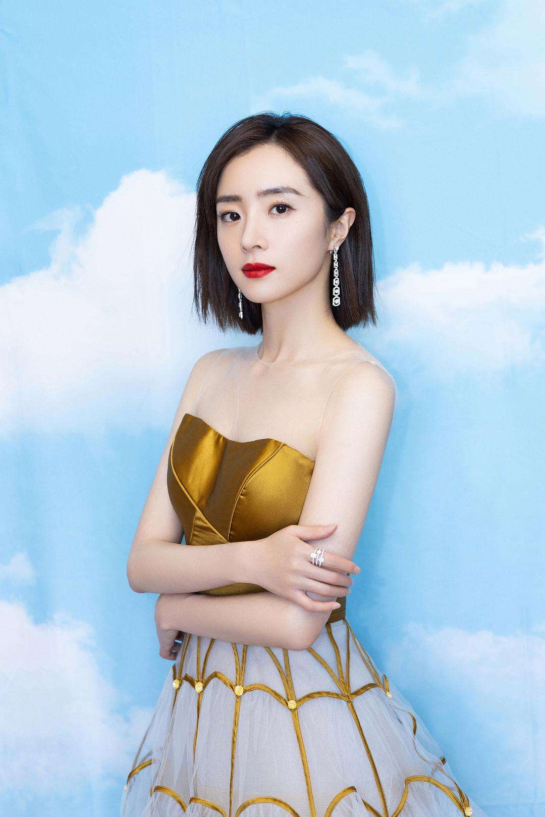 曾因作妖惹怒俞灏明，劈腿张铭恩，胡冰卿为什么被称为绿茶公主？