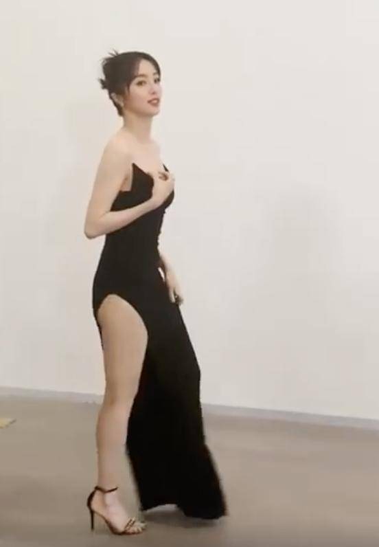 曾因作妖惹怒俞灏明，劈腿张铭恩，胡冰卿为什么被称为绿茶公主？