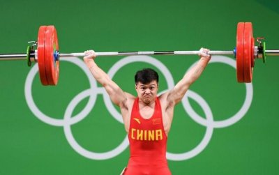 ​龙清泉老婆是谁（举重神童龙清泉介绍）