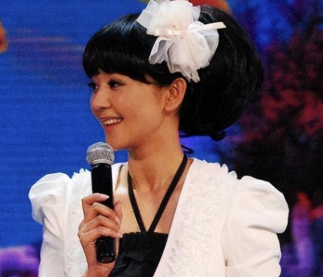 央视主持人方琼个人资料（主持人方琼的励志人生）