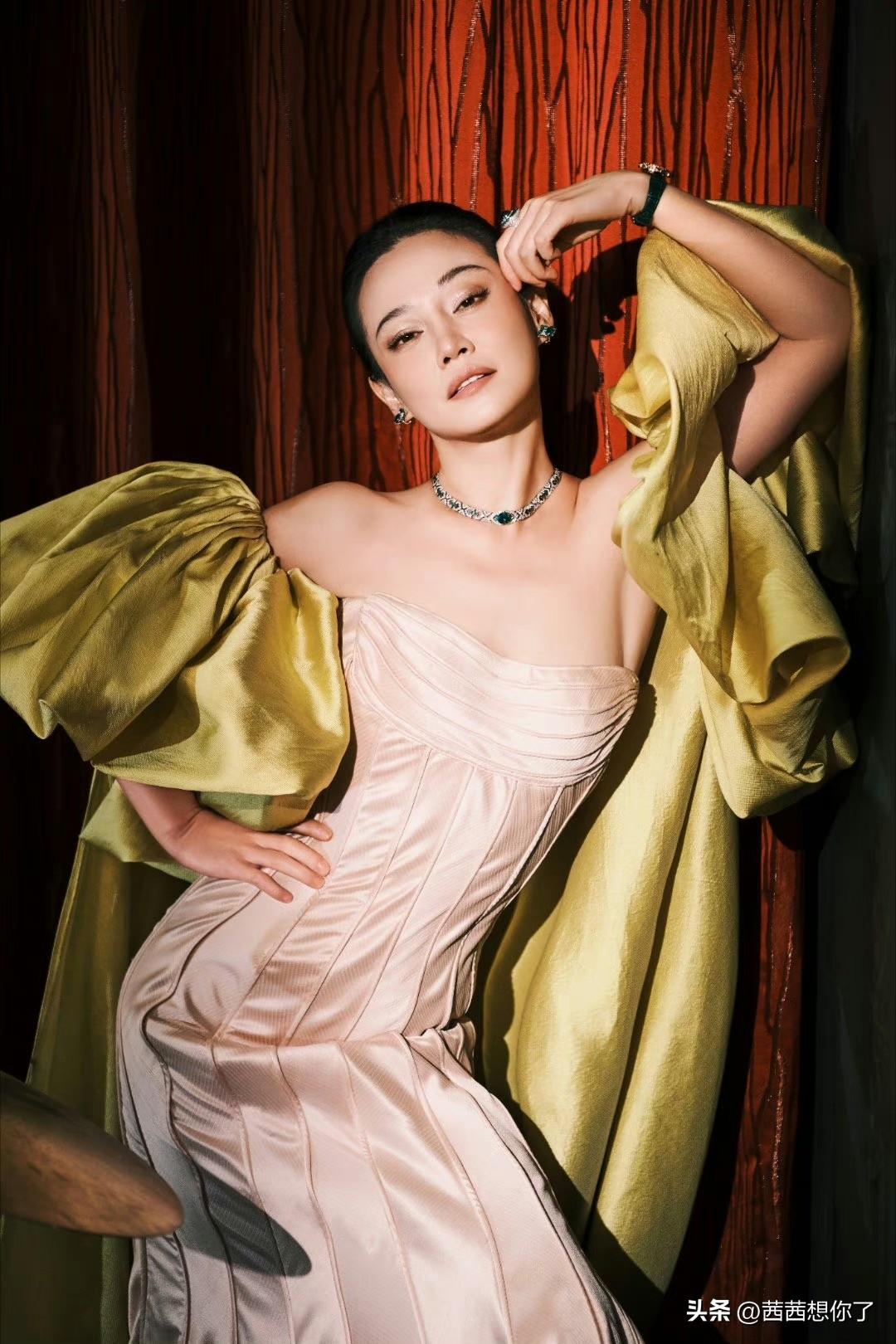 谭卓个人简历 ，一位被内娱低估的女演员，风韵犹存贼迷人