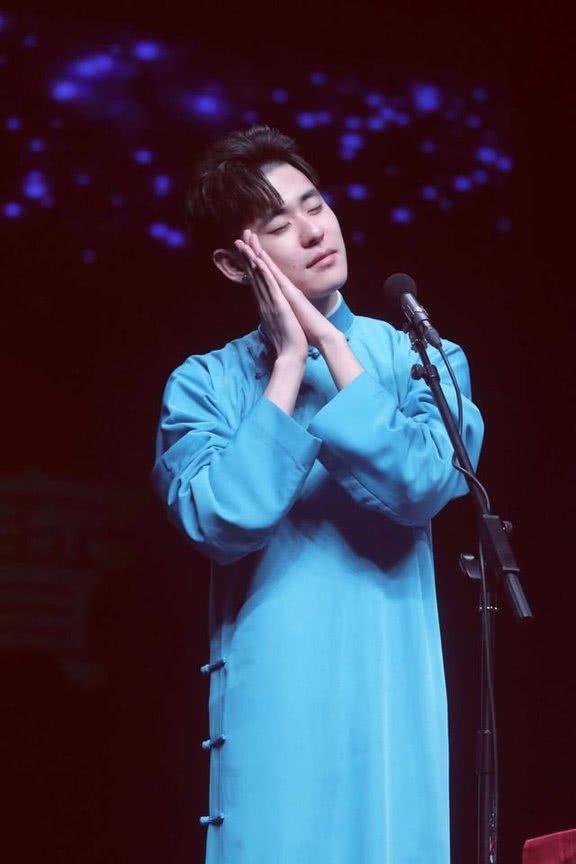 张云雷事件坠楼后首次上台（张云雷坠楼是自杀）(13)