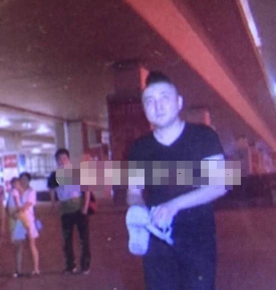 张云雷事件坠楼后首次上台（张云雷坠楼是自杀）(5)