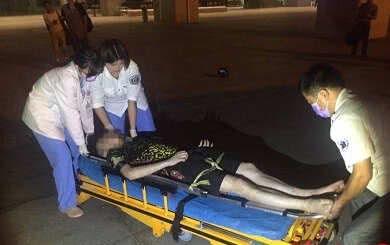 张云雷事件坠楼后首次上台（张云雷坠楼是自杀）(7)