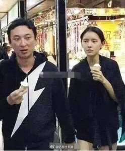 ​张予曦直播透露分手原因 疑遭陈柏融冷暴力对待