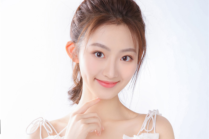 杨雨潼个人资料