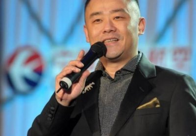 ​开车蛇行是什么意思 周立波曾蛇形开车被警方盘查过吗