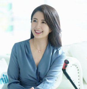 ​以家人之名凌霄爸爸妈妈怎么了凌霄的妈妈为何离开他们