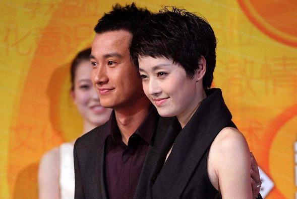 何妤玟男朋友小明星大跟班（路人粉丝成老公）(13)