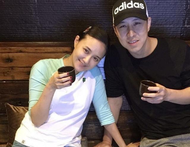 何妤玟男朋友小明星大跟班（路人粉丝成老公）(12)