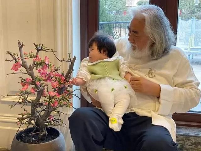 张纪中被传潜规则多位女星（张纪中潜规则刘亦菲真的吗）