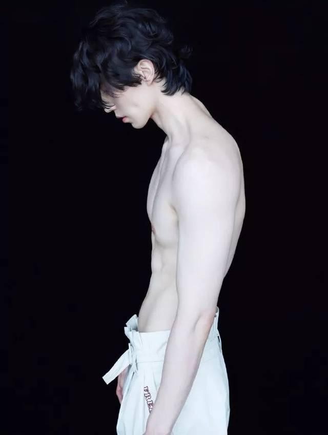 李心艾整容前后（李心艾疑暴露整容后遗症）