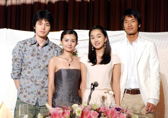 李心艾整容前后（李心艾疑暴露整容后遗症）